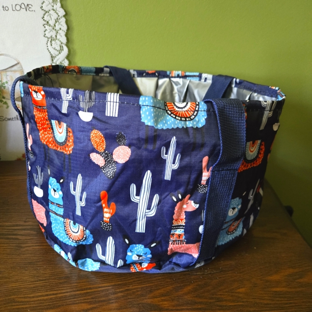 Alpaca Print Lined Bucket / Tote Bag